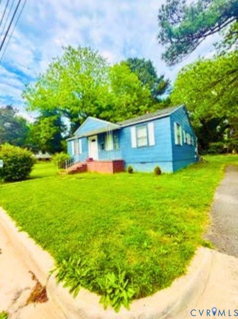 Photo of 705 Endly St St, Chase City, VA 23924 (MLS # 2533794)