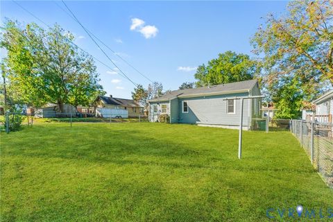Tiny photo for 407 N 8th Avenue, Hopewell, VA 23860 (MLS # 2529144)