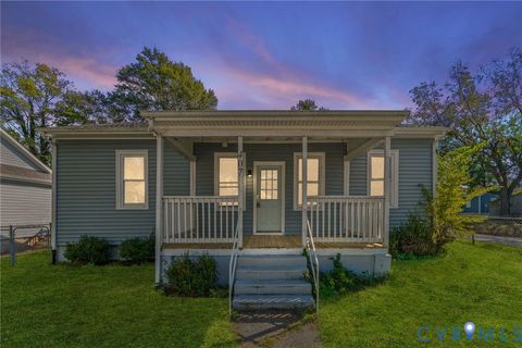 Tiny photo for 407 N 8th Avenue, Hopewell, VA 23860 (MLS # 2529144)