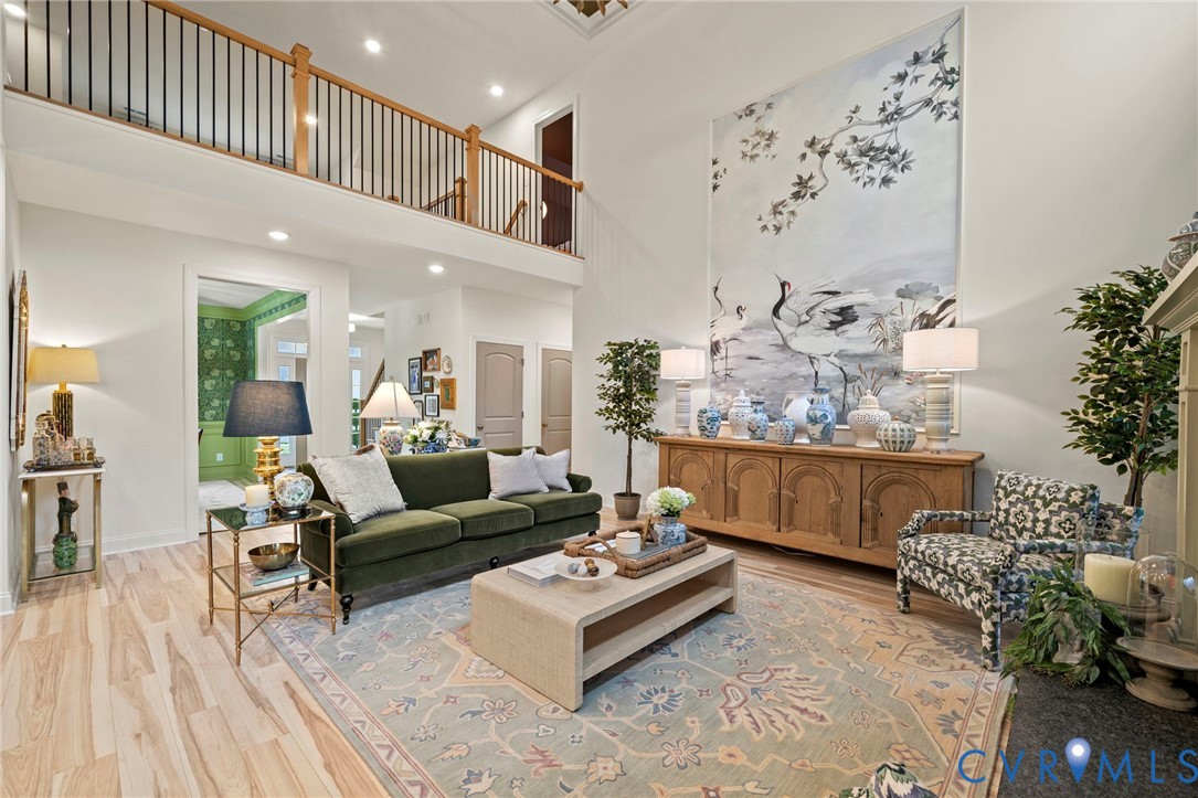 Lot 1 Pin Oak Loop