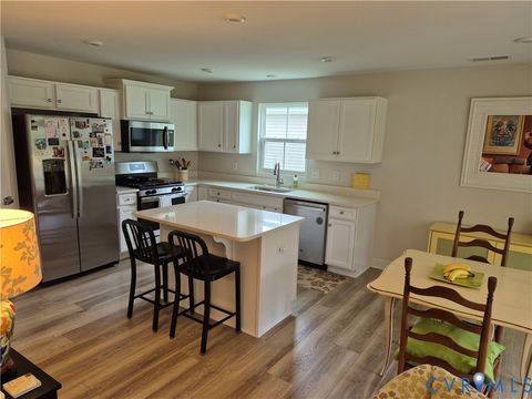 Tiny photo for 7430 E Danube Loop, New Kent, VA 23124 (MLS # 2528539)