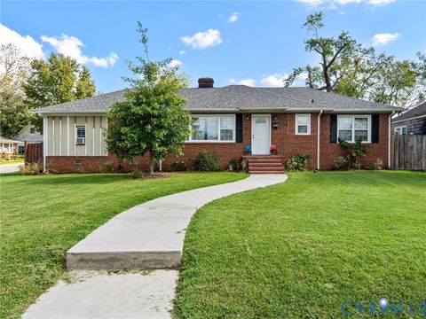 Photo of 1117 E Augusta Avenue, Petersburg, VA 22803 (MLS # 2529277)