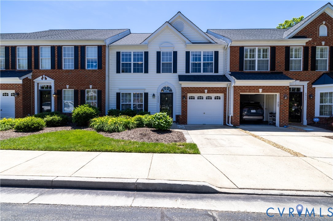 5909 Chapel Lawn Terrace