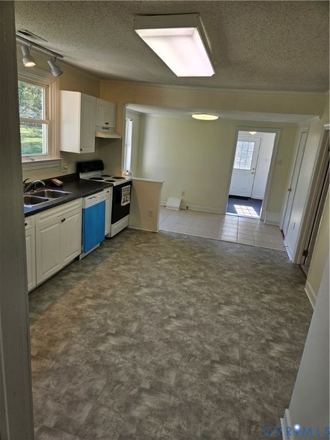 Tiny photo for 122 Robin Avenue, Richmond, VA 23223 (MLS # 2613297)