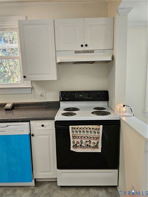 Tiny photo for 122 Robin Avenue, Richmond, VA 23223 (MLS # 2613297)