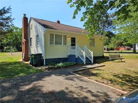 Photo of 122 Robin Avenue, Richmond, VA 23223 (MLS # 2613297)
