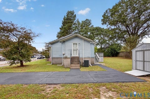 Tiny photo for 3203 Garland Avenue, Hopewell, VA 23860 (MLS # 2627928)