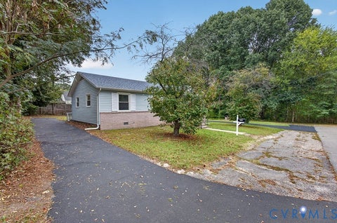 Tiny photo for 3203 Garland Avenue, Hopewell, VA 23860 (MLS # 2627928)