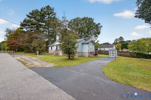 Tiny photo for 3203 Garland Avenue, Hopewell, VA 23860 (MLS # 2627928)