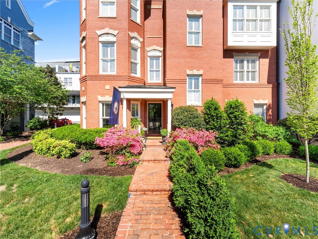 263 Finial Avenue 41