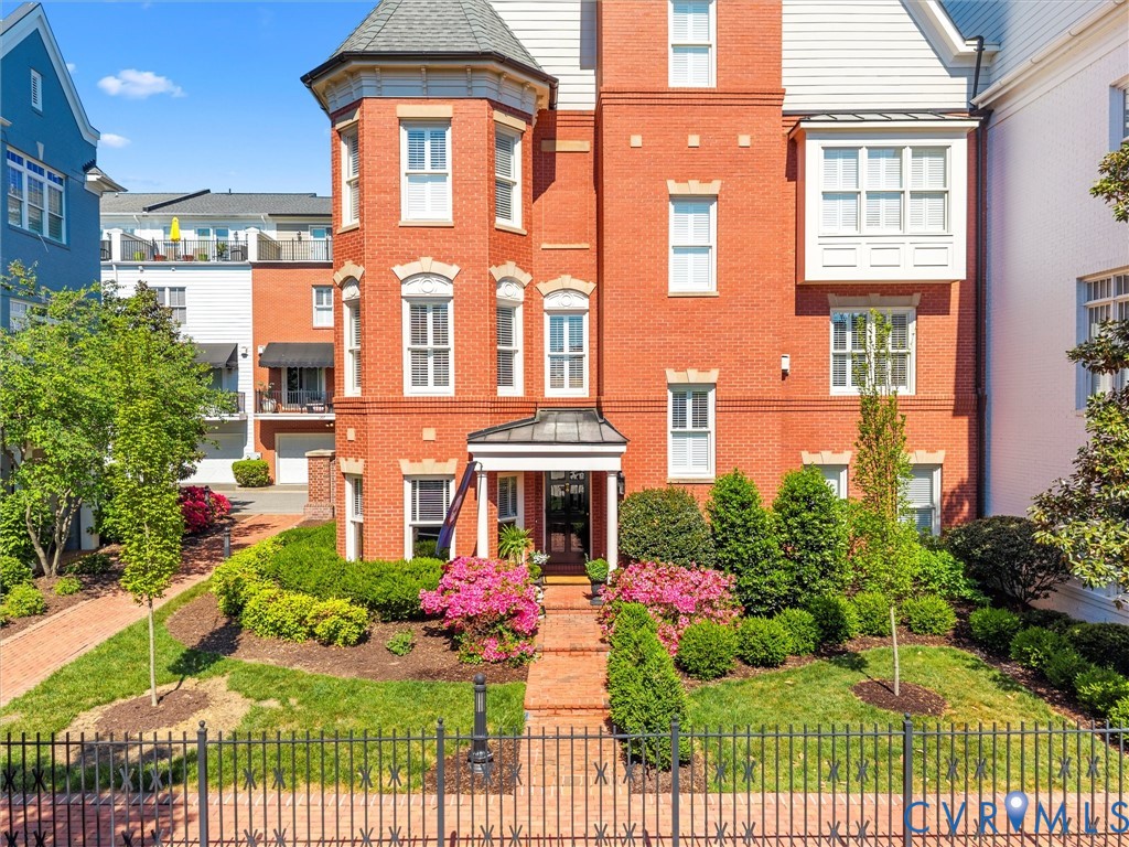 263 Finial Avenue 41