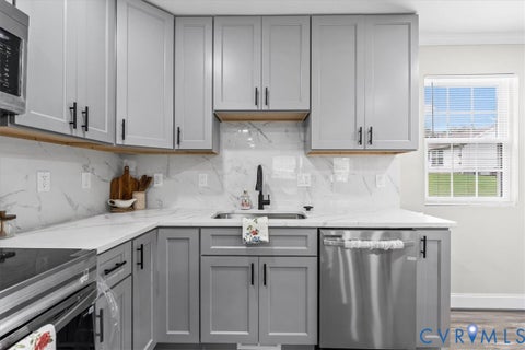 Tiny photo for 655 Lawrence Street, Petersburg, VA 23803 (MLS # 2618689)