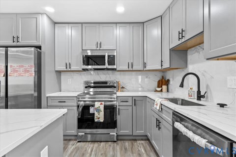 Tiny photo for 655 Lawrence Street, Petersburg, VA 23803 (MLS # 2618689)