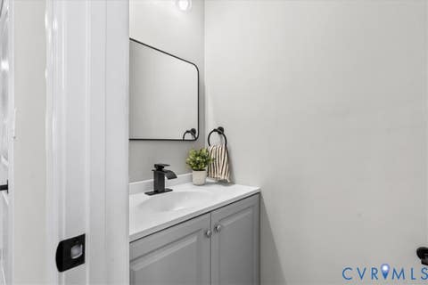 Tiny photo for 655 Lawrence Street, Petersburg, VA 23803 (MLS # 2618689)