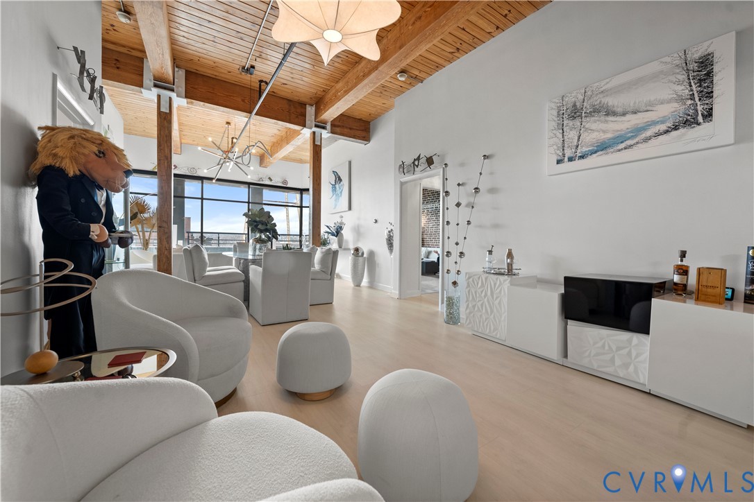 251 Rocketts Way 510