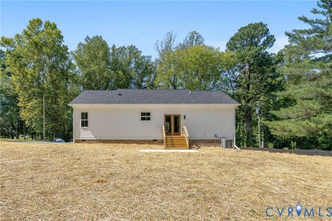 Tiny photo for 15241 Hilldale Avenue, Bowling Green, VA 22427 (MLS # 2625285)