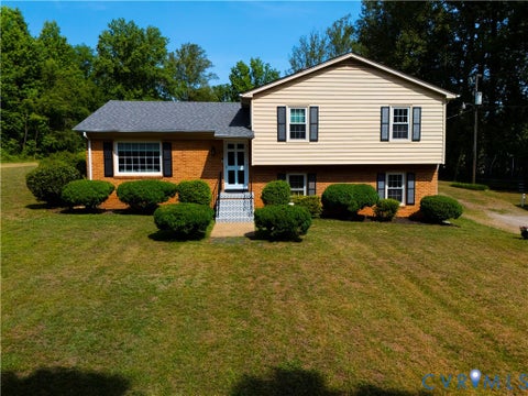 Photo of 2100 Mickeytown Road, Maidens, VA 23102 (MLS # 2615300)