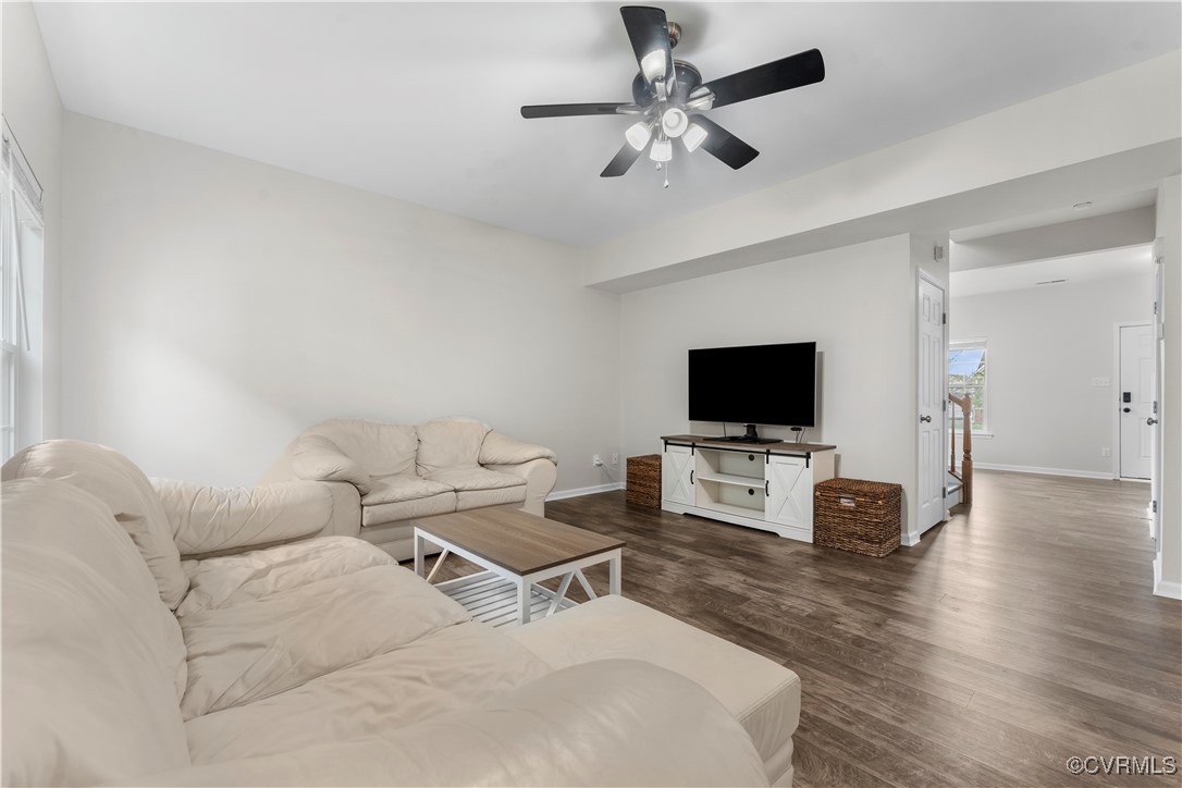 Henrico, Virginia 23231, United States, 4 Bedrooms Bedrooms, ,3 BathroomsBathrooms,Residential,Pending,110209