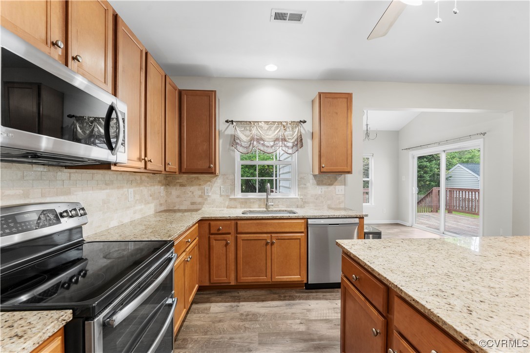 Henrico, Virginia 23231, United States, 4 Bedrooms Bedrooms, ,3 BathroomsBathrooms,Residential,Pending,110209