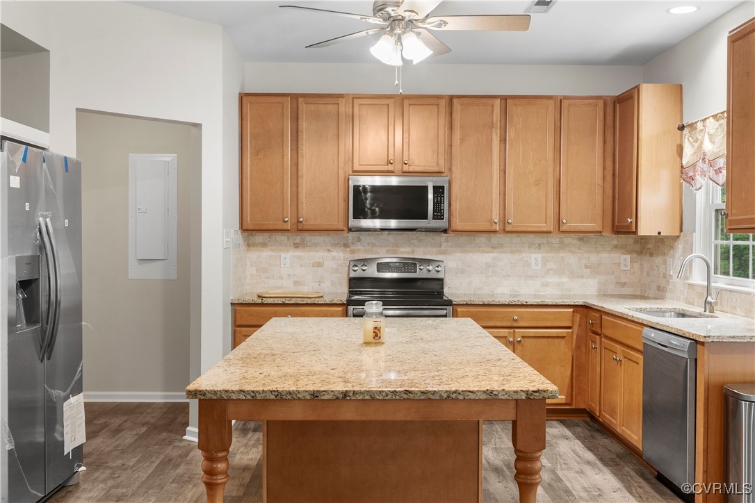 Henrico, Virginia 23231, United States, 4 Bedrooms Bedrooms, ,3 BathroomsBathrooms,Residential,Pending,110209