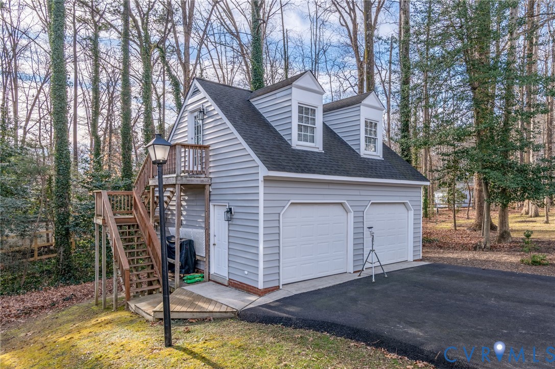 10219 Windbluff Drive