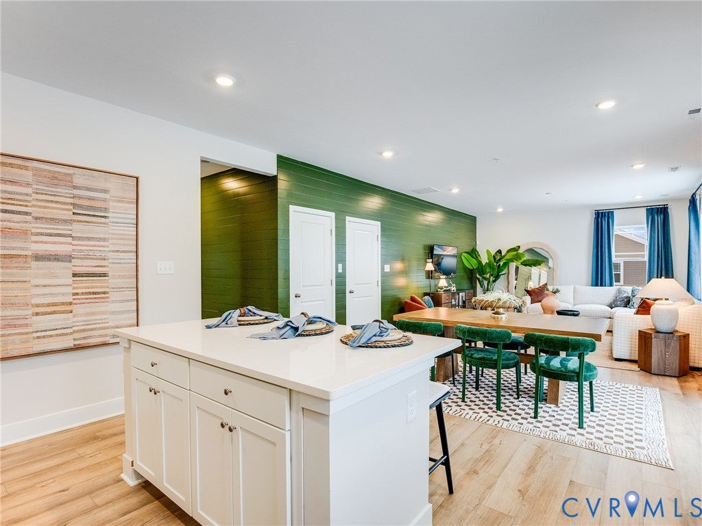 3712 Larimar Lane