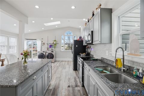 Tiny photo for 421 E Pembroke Avenue, Hampton, VA 23669 (MLS # 2604397)