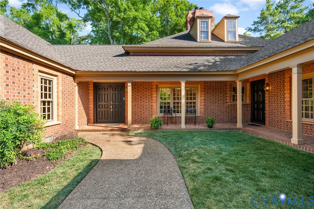 1217 Rothesay Circle
