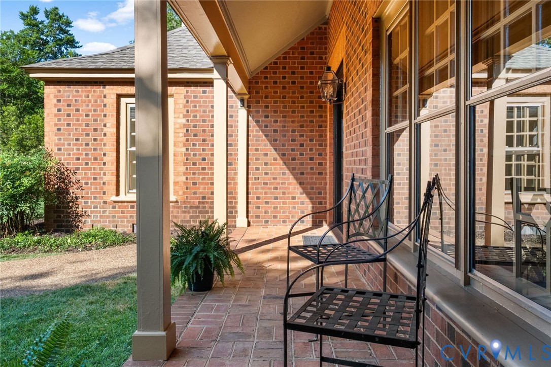 1217 Rothesay Circle