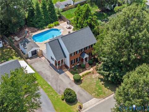 Photo of 109 N Macon Terrace, Ashland, VA 23005 (MLS # 2620403)