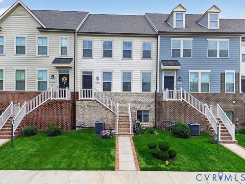 Photo of 17976 Spotted Oak Road, Dumfries, VA 22026 (MLS # 2616780)
