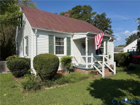 Photo of 901 Hunterdale Road, Franklin, VA 23851 (MLS # 2625177)