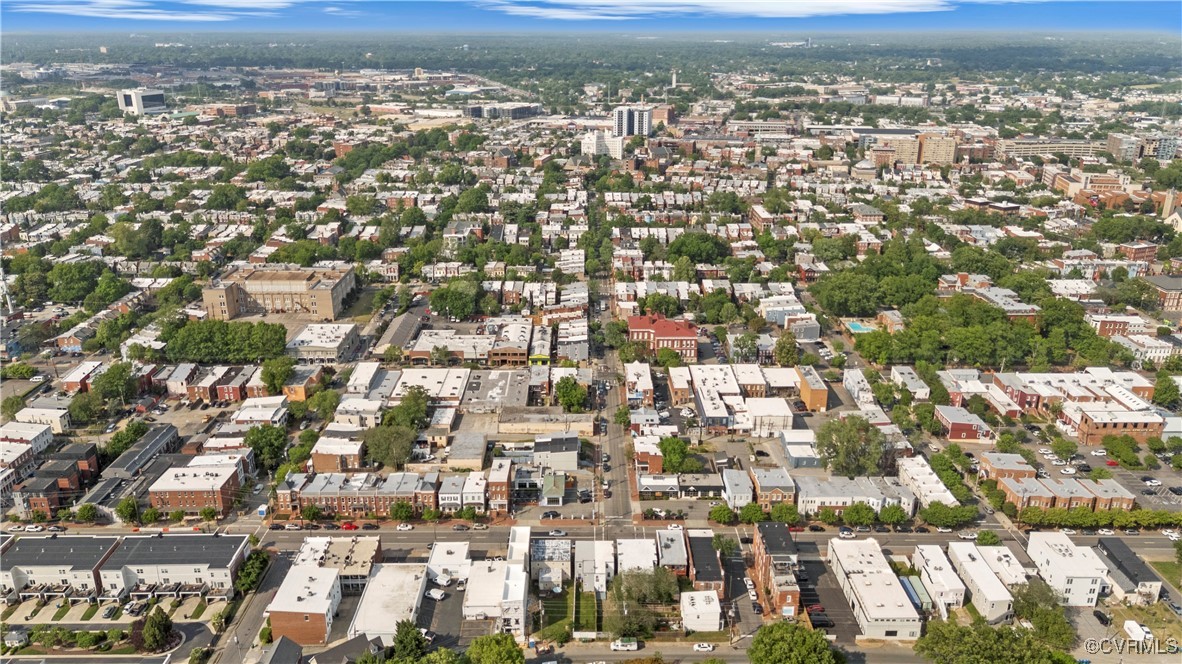 Richmond, Virginia 23220, United States, 4 Bedrooms Bedrooms, ,5 BathroomsBathrooms,Residential,Pending,121509