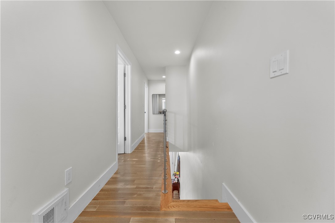 Richmond, Virginia 23220, United States, 4 Bedrooms Bedrooms, ,5 BathroomsBathrooms,Residential,Pending,121509