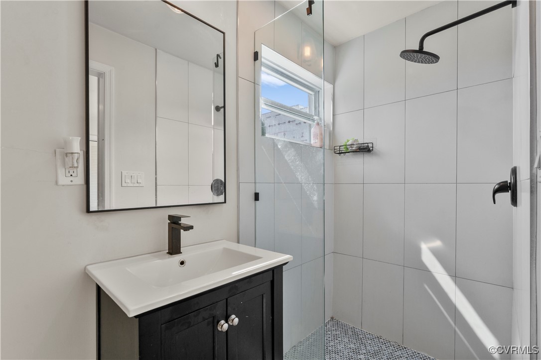 Richmond, Virginia 23220, United States, 4 Bedrooms Bedrooms, ,5 BathroomsBathrooms,Residential,Pending,121509