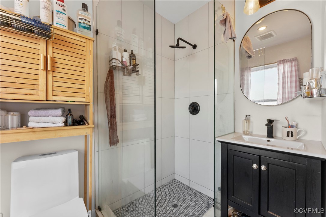 Richmond, Virginia 23220, United States, 4 Bedrooms Bedrooms, ,5 BathroomsBathrooms,Residential,Pending,121509