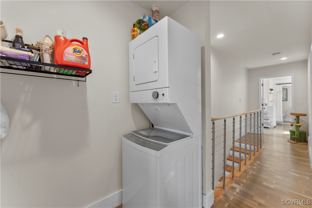 Richmond, Virginia 23220, United States, 4 Bedrooms Bedrooms, ,5 BathroomsBathrooms,Residential,Pending,121509