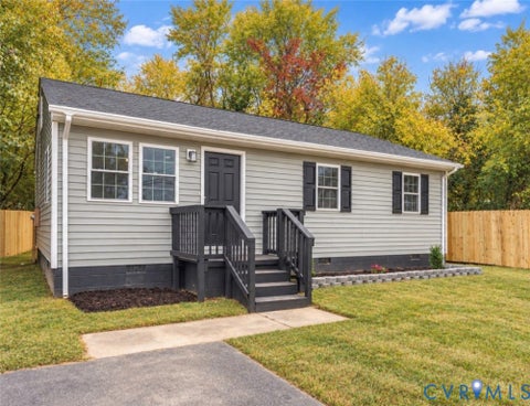 Photo of 524 St Matthew Street, Petersburg, VA 23803 (MLS # 2629287)