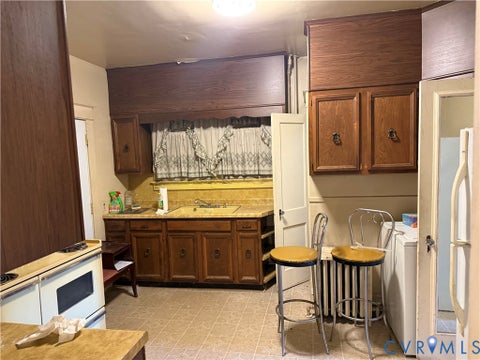 Tiny photo for 742 S Jones Street, Petersburg, VA 23803 (MLS # 2620187)