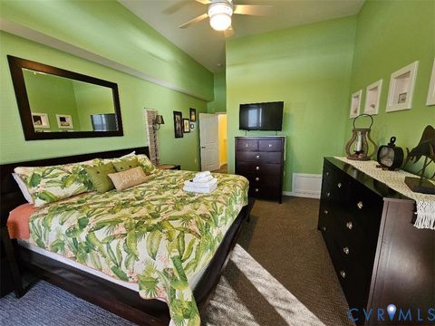 Tiny photo for 3738 Sandpiper Road #432B, Virginia Beach, VA 23456 (MLS # 2533254)