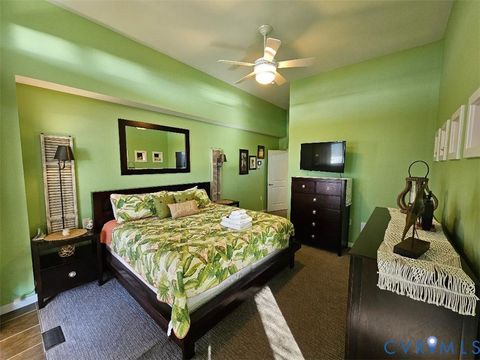 Tiny photo for 3738 Sandpiper Road #432B, Virginia Beach, VA 23456 (MLS # 2533254)