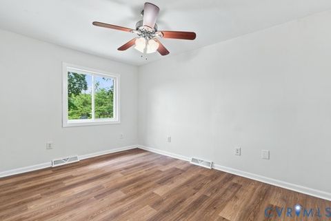 Tiny photo for 865 Sulphur Springs Rd RD, Prospect, VA 23960 (MLS # 2618751)