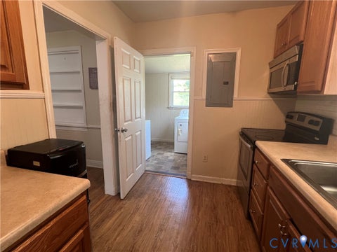 Tiny photo for 1911 Oakland Street, Petersburg, VA 23805 (MLS # 2623813)