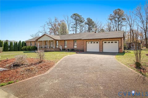 Photo of 107 Oxford Road, Hopewell, VA 23860 (MLS # 2621686)