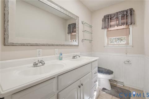 Tiny photo for 107 Oxford Road, Hopewell, VA 23860 (MLS # 2621686)