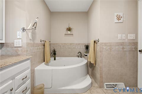 Tiny photo for 107 Oxford Road, Hopewell, VA 23860 (MLS # 2621686)