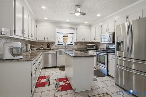 Tiny photo for 107 Oxford Road, Hopewell, VA 23860 (MLS # 2621686)