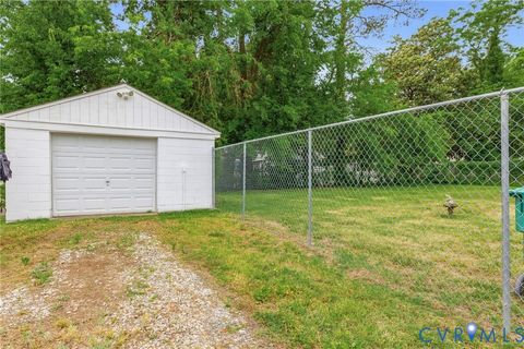 Tiny photo for 525 James Avenue, Colonial Heights, VA 23834 (MLS # 2614139)