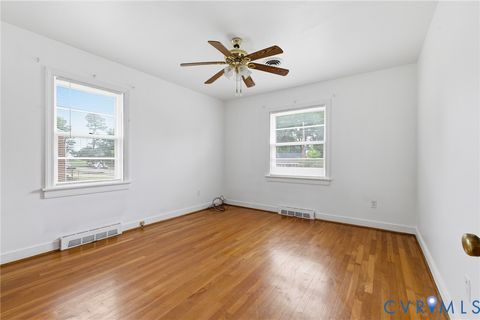 Tiny photo for 525 James Avenue, Colonial Heights, VA 23834 (MLS # 2614139)
