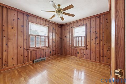 Tiny photo for 525 James Avenue, Colonial Heights, VA 23834 (MLS # 2614139)